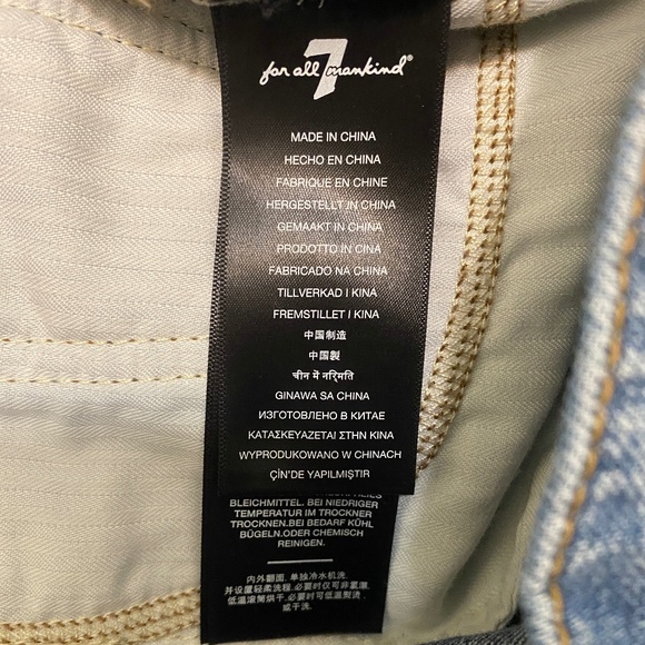 7 For All Mankind Monroe Cut-off Jean Shorts Size 27 NWT - Picture 10 of 11